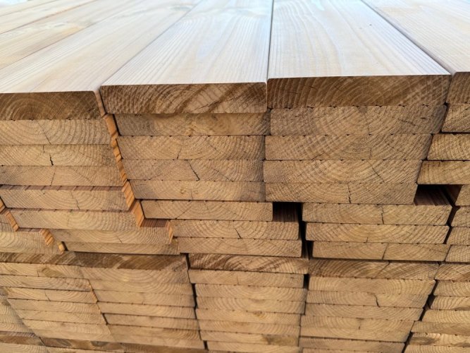 Terasový profil 26x140mm * 4,2m RW - Thermowood sev. borovice, rýhovaná/hladká