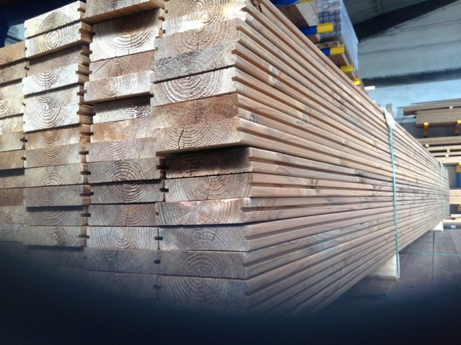 Prkno terasové a bazénové, boční úchyty LunaDeck2 26 x 117 x 3000 - 4800 mm - THERMOWOOD
